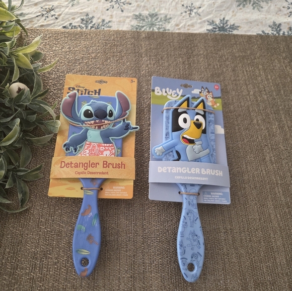 Detangler Brush, Choice Of - Picture 2 of 9